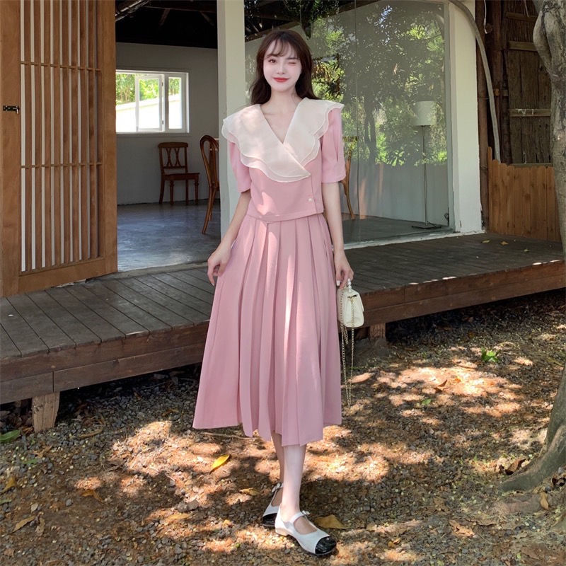 2022 summer new French bubble sleeve temperament lotus leaf collar short jacket + A pleated skirt two sets