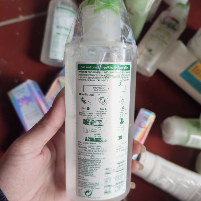 Nước tẩy trang nắp nhấn, nắp bật  hàng bị móp méo, mờ chữ, xước