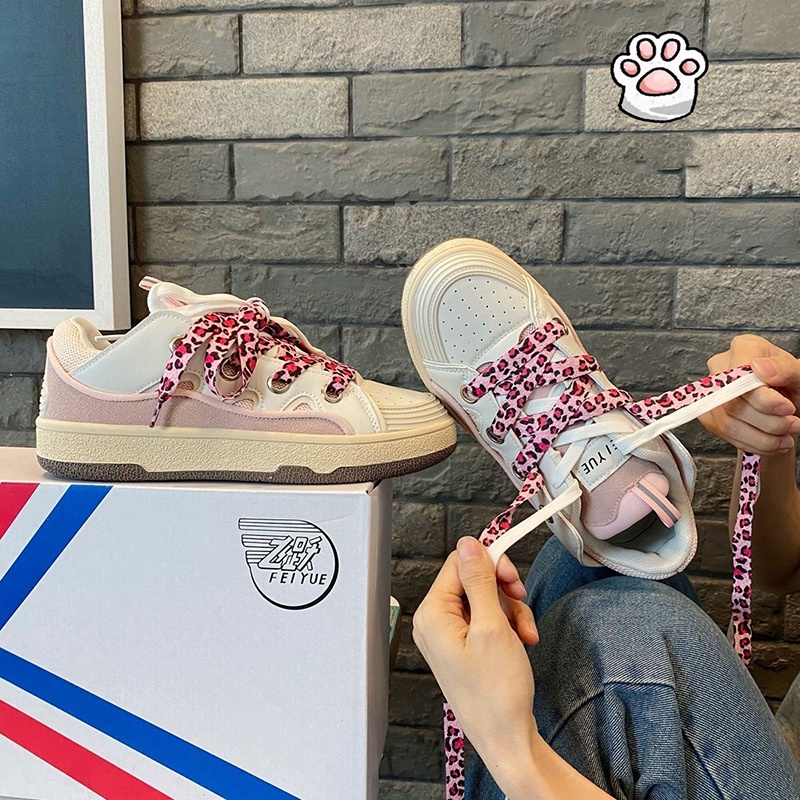 Giày thể thao IELGY mũi tròn đế dày thời trang cổ điển dễ phối đồ cá tính cho nữ