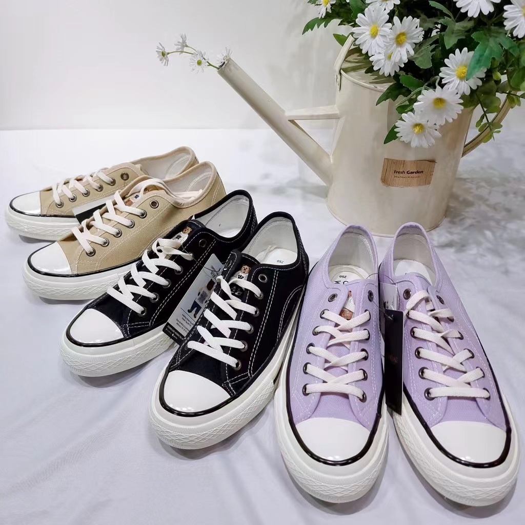 Giày thể thao sneaker Whoau chính hãng họa tiết gấu Steve thời trang | WHPGD1121A