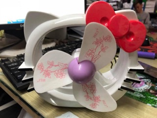 Quạt sạc usb Hello Kitty