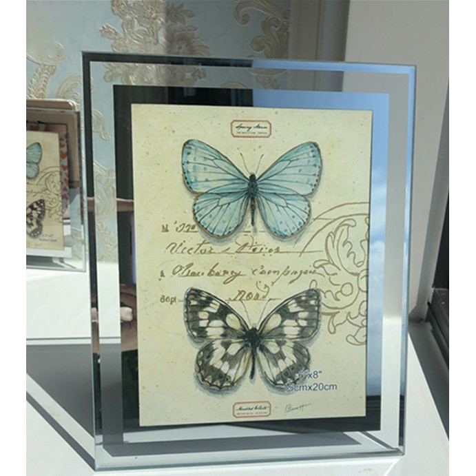 Ảnh khung kính trang trí bàn tiệc cưới khổ 20x30 | BigBuy360 - bigbuy360.vn