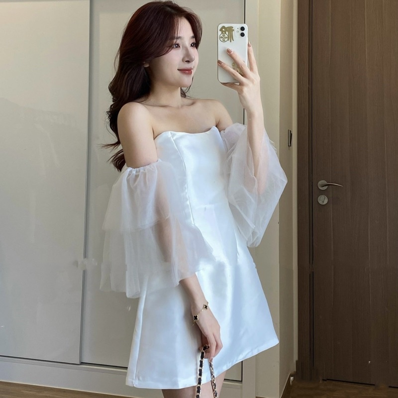 Váy tafta trễ vai phối ren