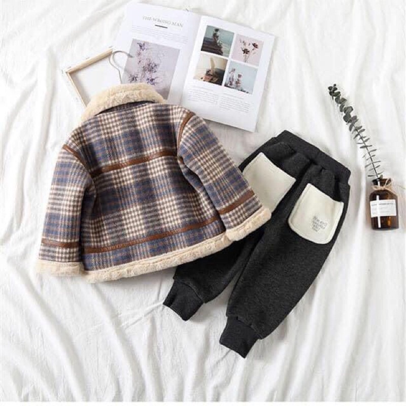 Áo khoác dạ kẻ cho bé