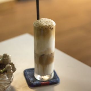Que tạo bọt cafe bằng nhựa