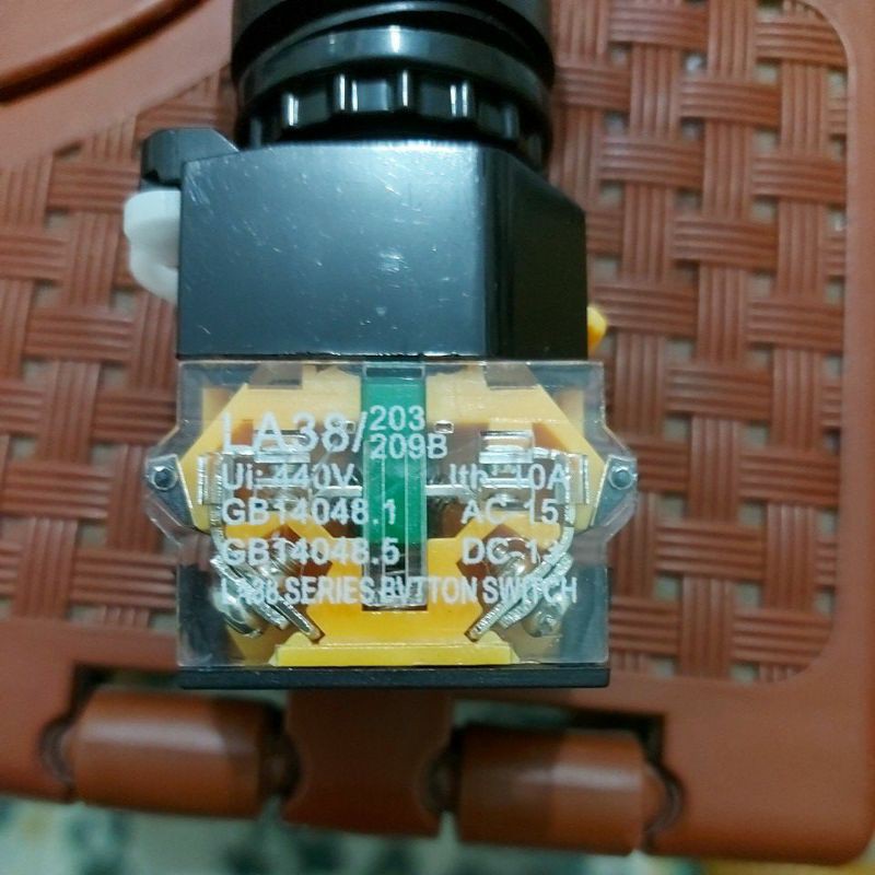 Nút dừng khẩn cấp STOP BUTTON phi 22 LA38