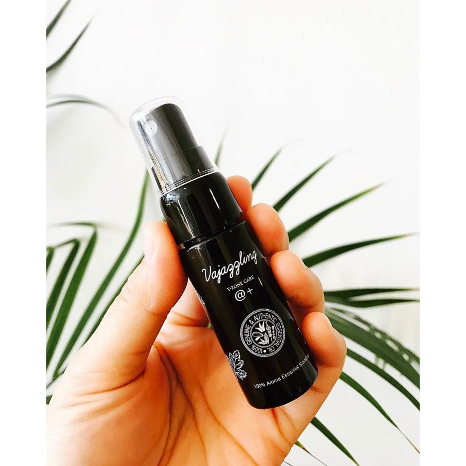 Xịt kháng khuẩn vùng kín nam/nữ Y-ZONE CARE