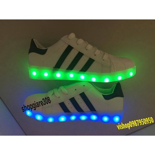 [CẢNH BÁO]-GIÀY PHÁT SÁNG ĐÈN LED 7 MÀU 3 VẠCH THỂ THAO NAM NỮ-Giày Phát Sáng 3 VẠCH thể thao sáng 7 Màu 8 chế độ