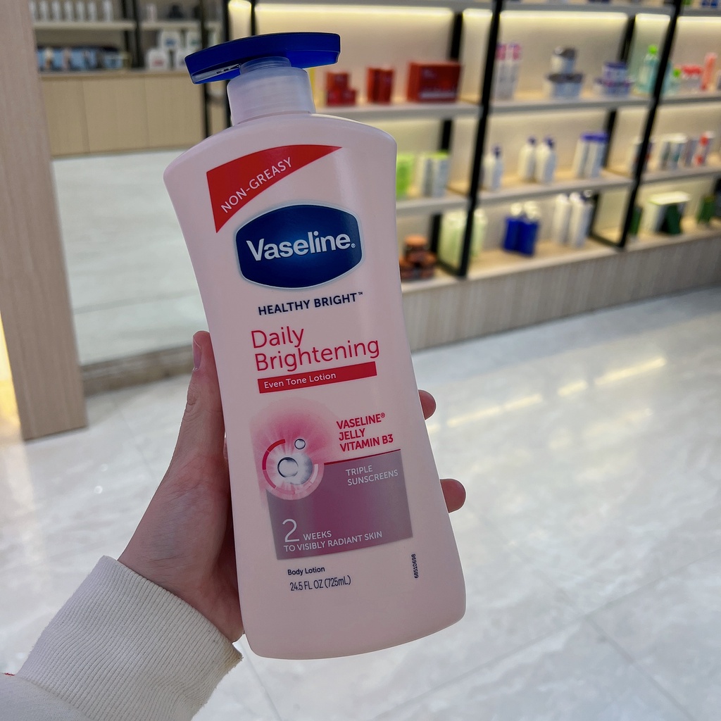 dưỡng thể dưỡng trắng da hàng ngày Vaseline | BigBuy360 - bigbuy360.vn