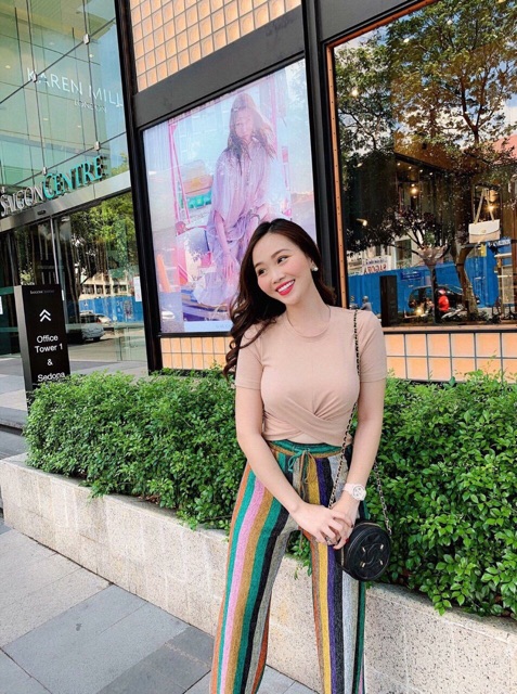 Áo xoắn eo siêu xinh