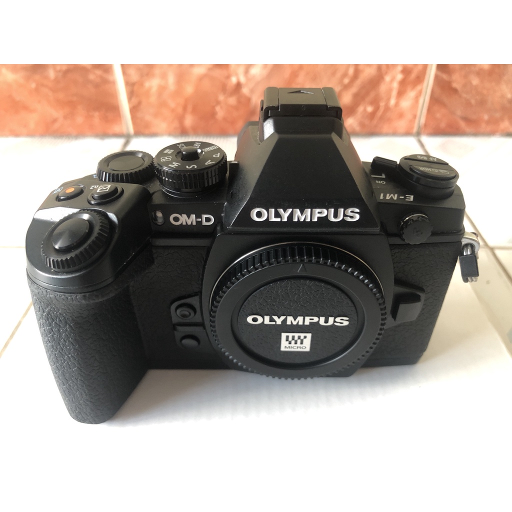 Máy ảnh Olympus OM-D E-M1 Black mới 99% ship từ Mỹ