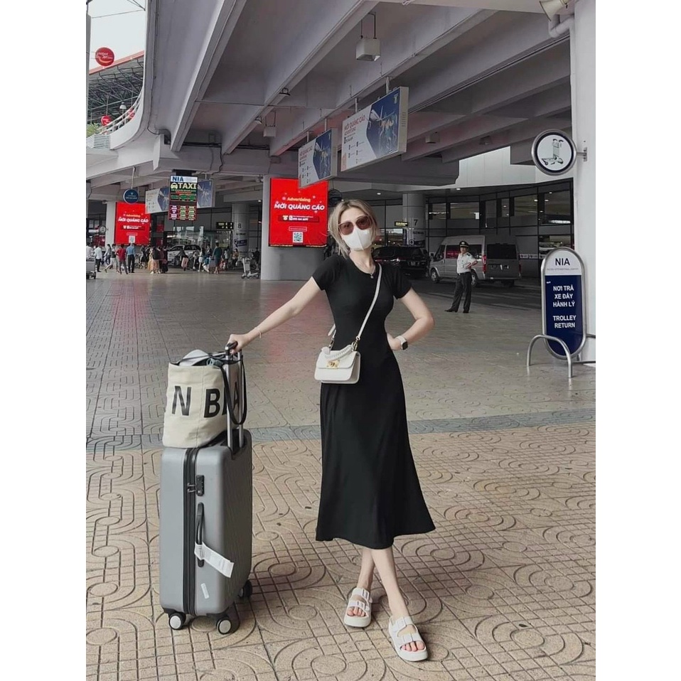 Váy đầm nữ dáng ôm dài xẻ tà cổ tròn dễ thương