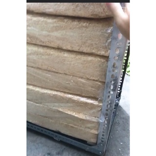 Mùn cưa lót chuồng (nguyên cây)