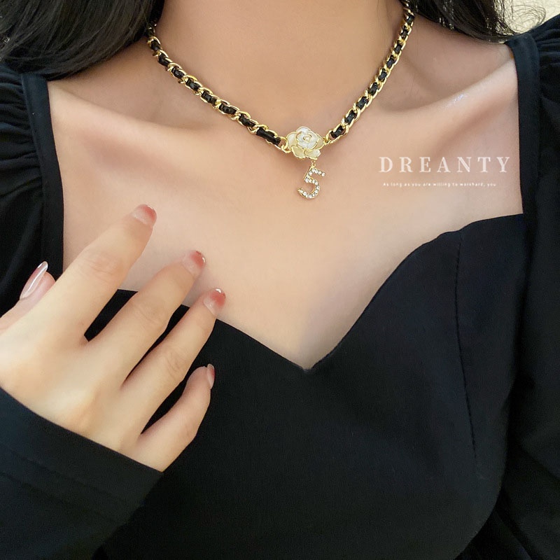 Vòng Cổ Dây Da Đính Hạt Ngọc Trai Và Hoa Phong Cách Âu Mỹ Cổ Điển Thời Trang Cho Nữ