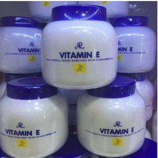 Kem Dưỡng Ẩm Vitamin E Aron