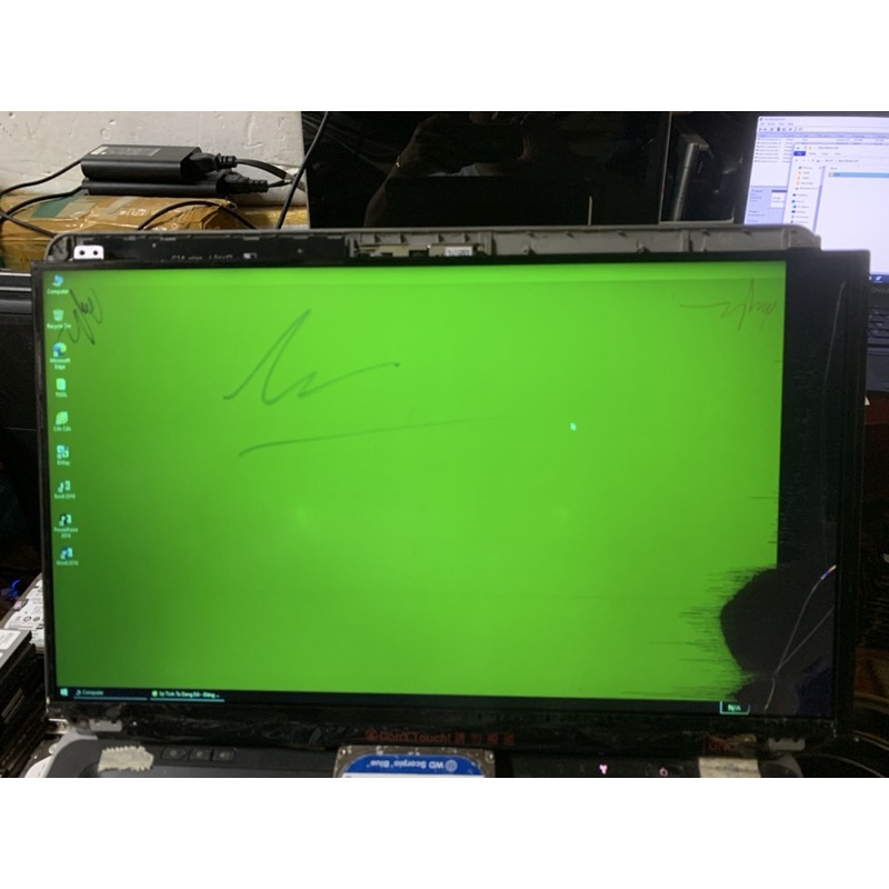 màn hình cho laptop 15.6 mỏng 30pin full hd bể góc lỗi màu hiền thị