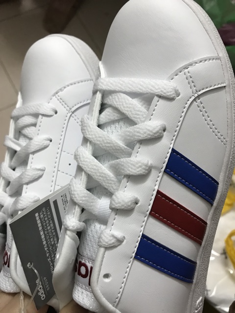 Giày Adidas nữ Valtripes