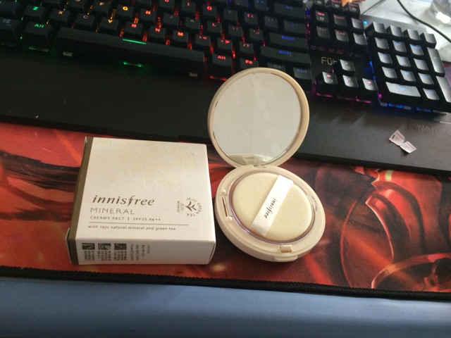 Phấn phủ Innisfree mineral ultrafine pact SPF25 PA++