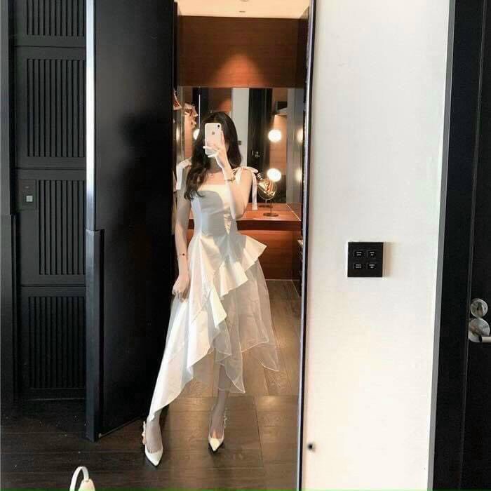 Đầm dự tiệc chéo tà cột dây vai sang trọng | BigBuy360 - bigbuy360.vn