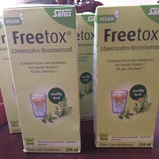 Trà hoa cúc freetox Salus thanh nhiệt cơ thể chai lớn