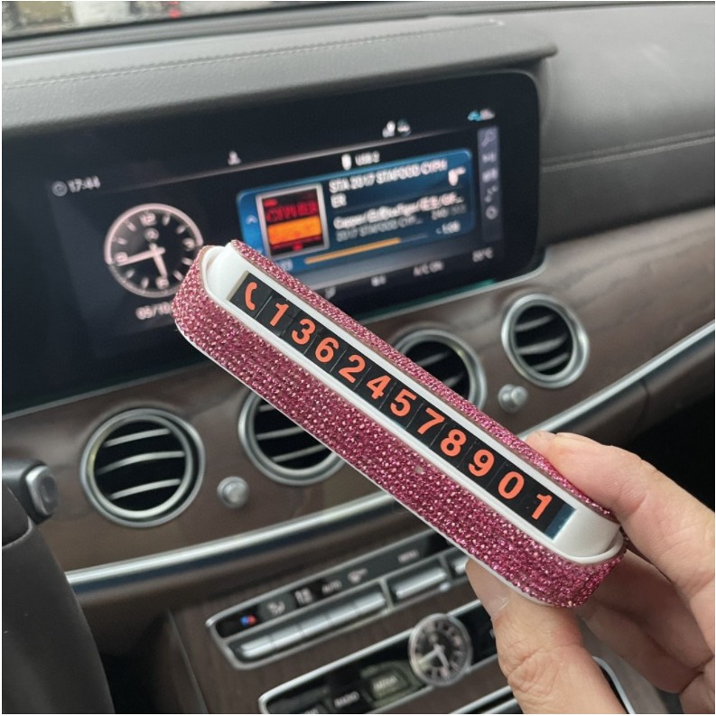 Bảng số điện thoại đính kim cương giả ấn tượng độc đáo