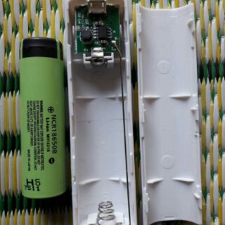 Box sạc dự phòng lắp 1 cell pin