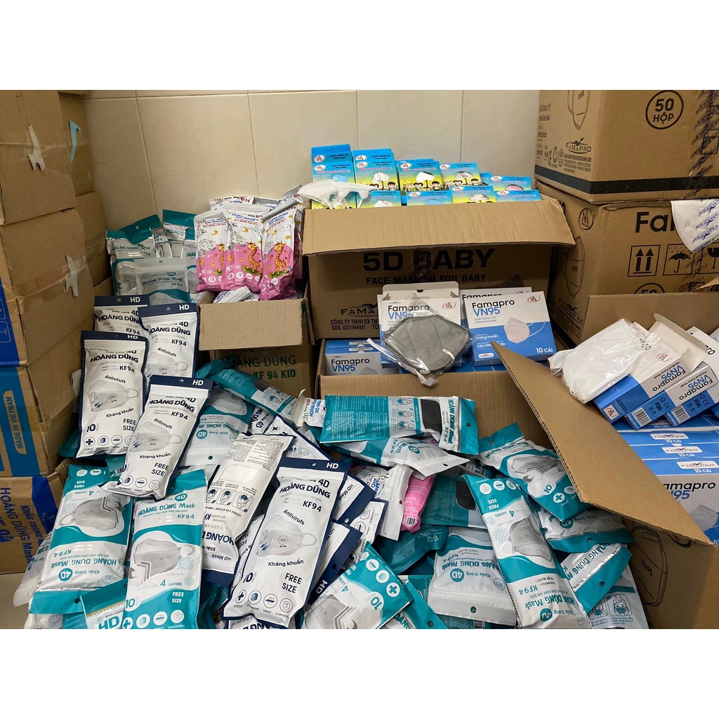 Khẩu trang kf94 Hoàng Dũng,đủ 4 lớp chuẩn y tế,thiết kế ôm sát mặt,chống nắng,tia uv,có phân loại em bé.Túi 10 cái.