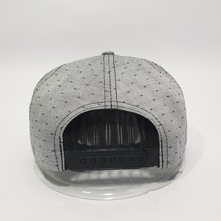 Nón Snapback Lucky NY Màu Đục Kem