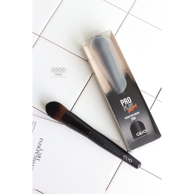 Cọ phấn má + Highlight Clio Pro Play Brush Prism Face Brush