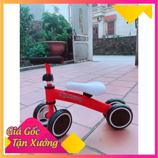 Xe chòi chân 4 bánh tự cân bằng cho bé