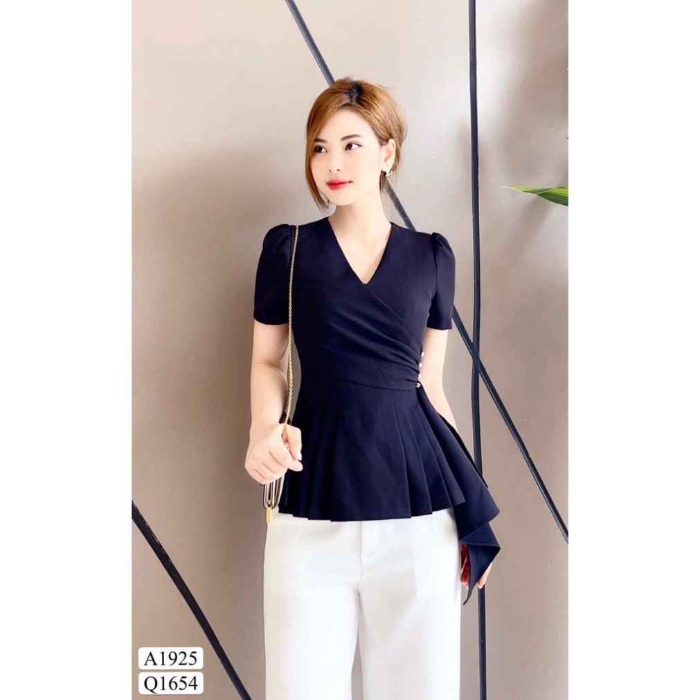 Set áo peplum đen eo đính ngọc & quần trắng A1925