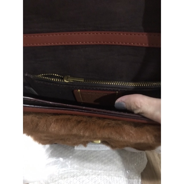 Túi coach lông cho ai thích ấm áp Size 22