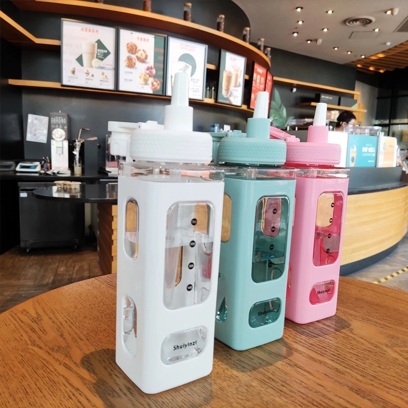 Bình Nước Nhựa 700ml/900ml Kèm Ống Hút Cho Bé Gái