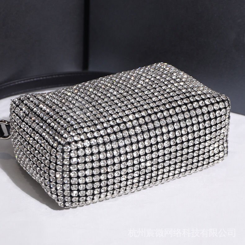 Túi Xách Đeo Vai Hình Vuông Nhỏ Gọn Đính Đá Lấp Lánh Phong Cách Mới 2021 Thời Trang Cho Nữ