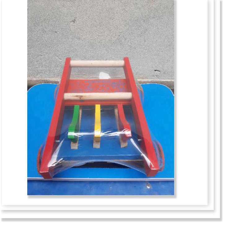 Xe tập đi 3 con gà