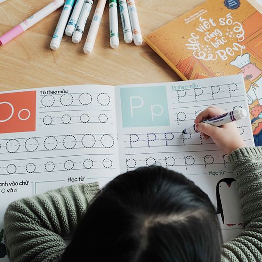 Sách - Học chữ cùng muôn loài (Tập viết xóa nhiều lần dành cho trẻ từ 4 tuổi) | BigBuy360 - bigbuy360.vn