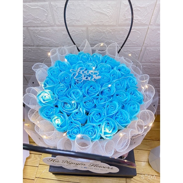 _ Bó hoa hồng sáp 30 bông tặng kèm thiệp và chữ love or chữ happbirthday