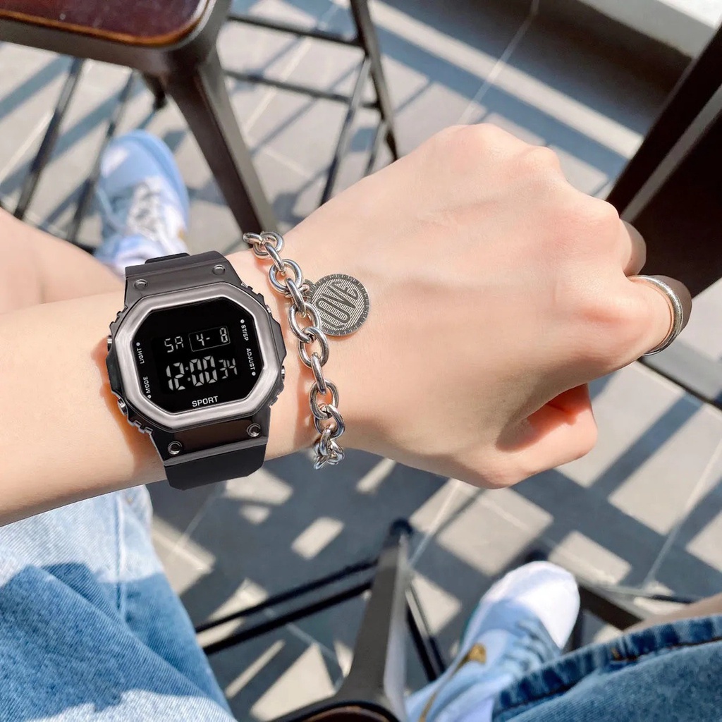 Đồng Hồ Nam Nữ Thể Thao Điện Tử Mặt Vuông Chrong D401 Dây Cao Su Kiểu Dáng Trẻ Trung Hot Trend - Hazo