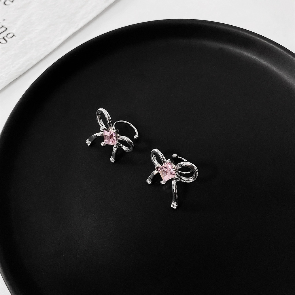 Khuyên tai mặt nơ đính đá hồng lấp lánh dễ phối đồ phong cách harajuku đi học đơn giản thời trang 19A1524