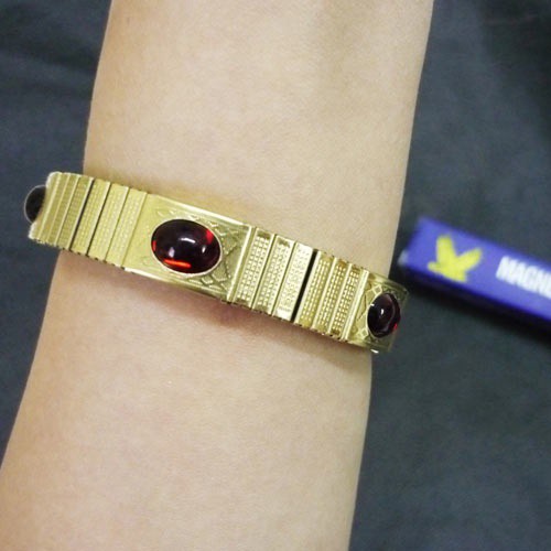 VÒNG ĐIỀU HÒA ỔN ĐỊNH HUYẾT ÁP MAGNETIC BRACELET - NHẬT