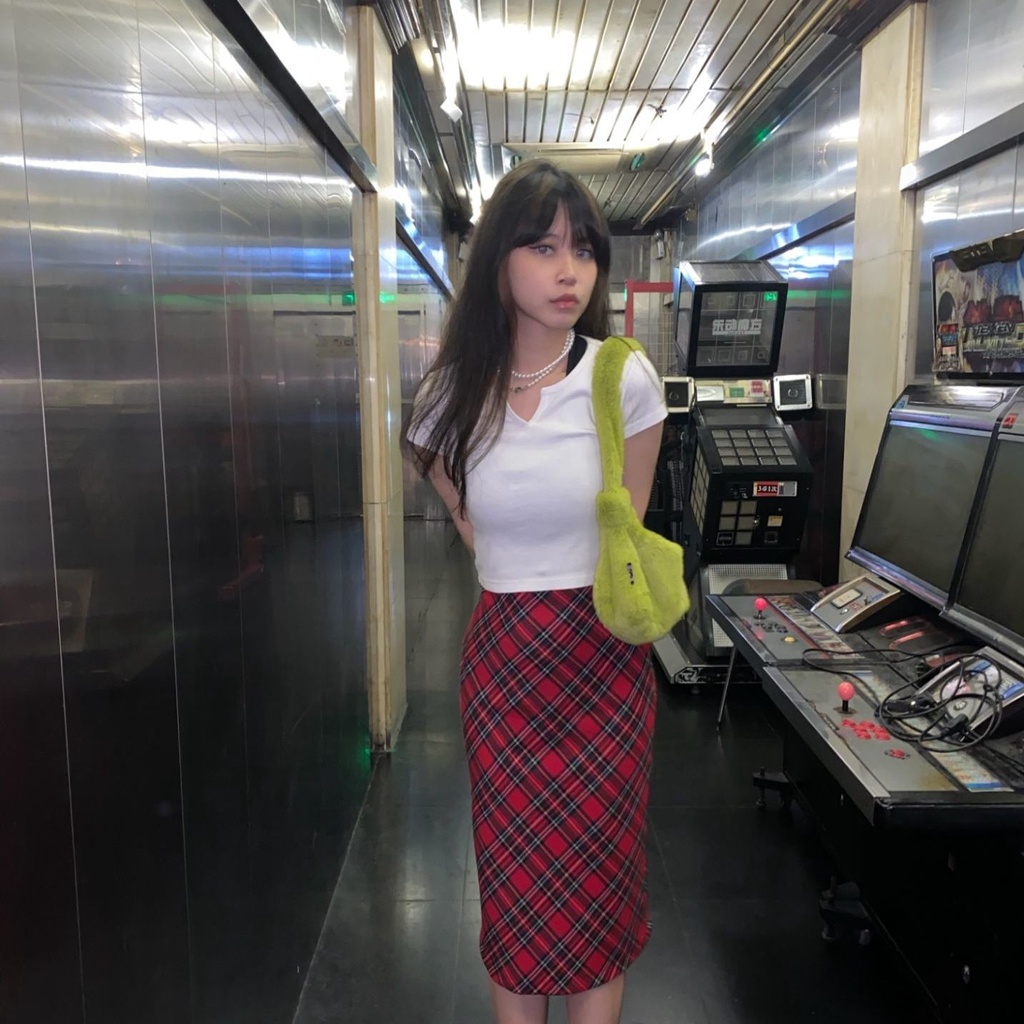 Túi đeo vai phối lông thỏ thiết kế xinh xắn y2k