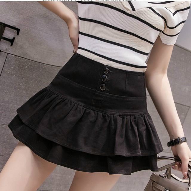 Chân váy kaki xòe 2 tầng lưng cao phối hàng nút trước cực xinh , chất kaki dày dặn
