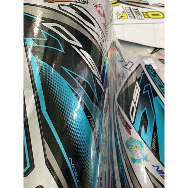 ( Quí khách vui lòng mang ra tiệm cho thợ dán ) exciter 150 Xanh đen Candy