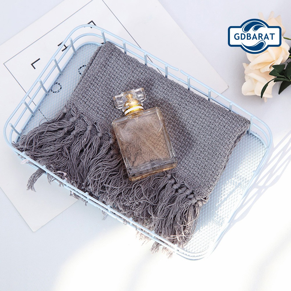 Giỏ đựng đồ dùng mỹ phẩm bằng sắt thiết kế độc đáo để bàn tiện lợi