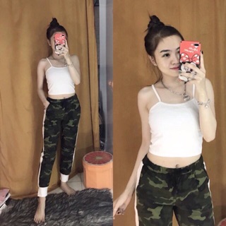 Set thể thao in hoa văn