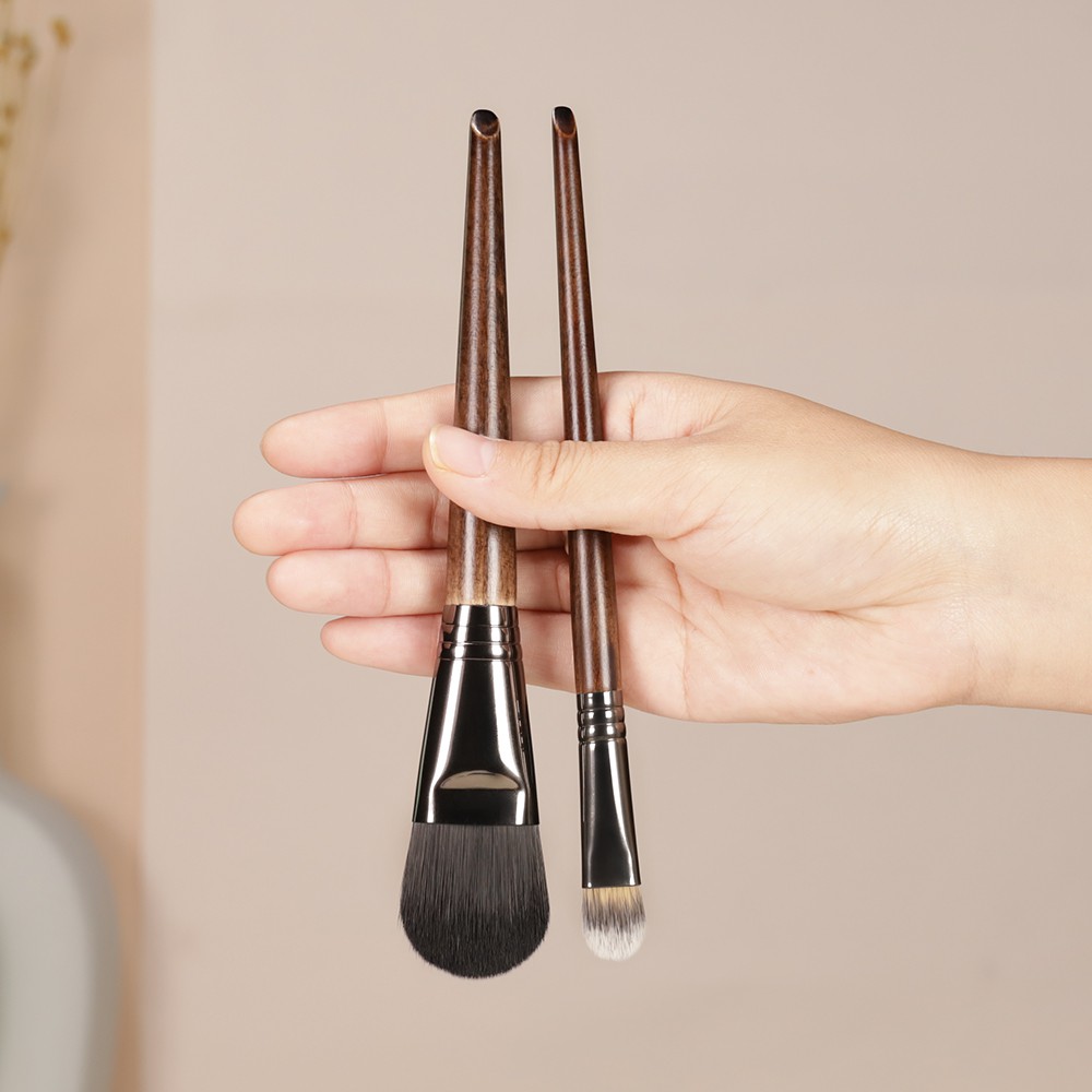 Set 2 cọ trang điểm OVW XQ0609 chuyên dụng