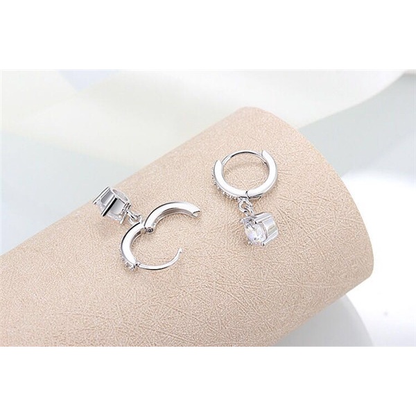 Bông tai AKING LUXURY AK11 cao cấp, Khuyên tai bạc đính đá sang trọng, có nhiều màu đá. Bông tai bạc mới nhất 2021