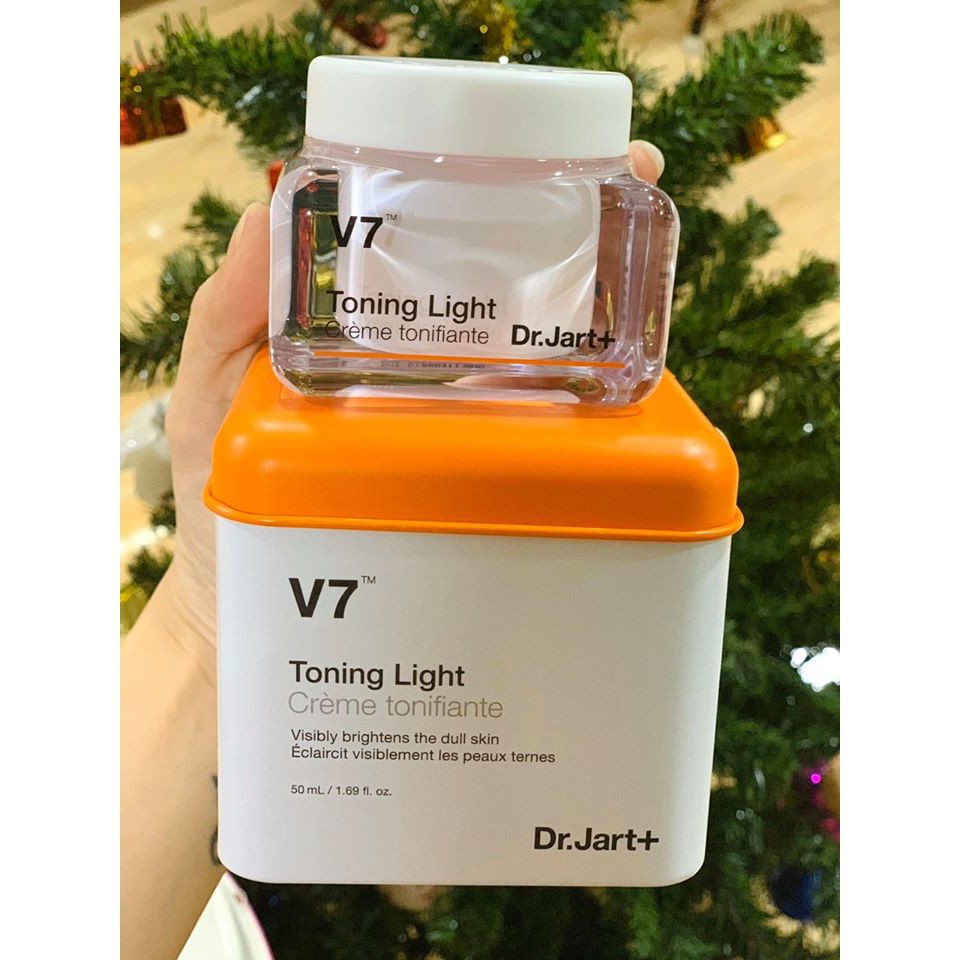 Kem dưỡng da  V7 Toning Light (chính hãng, phân biệt Auth-Fake)