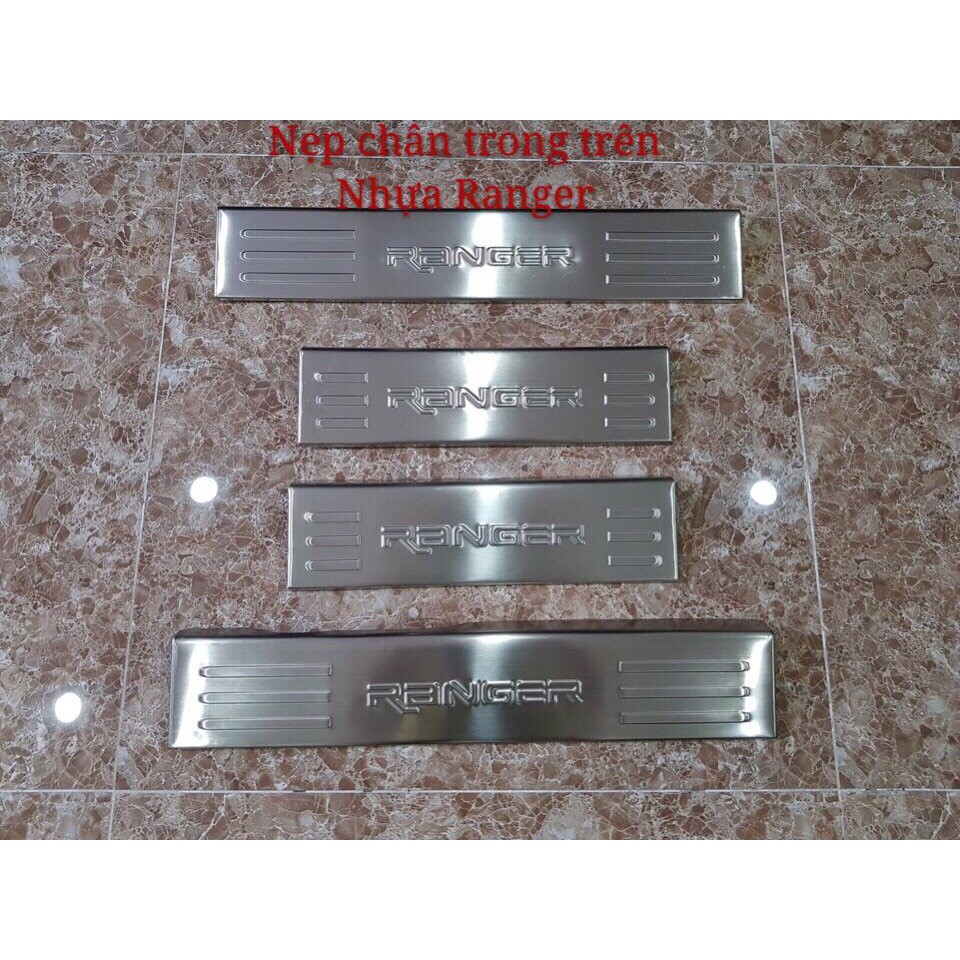 ỐP BẬC TRONG NGOÀI FORD RANGER 2014 - 2018