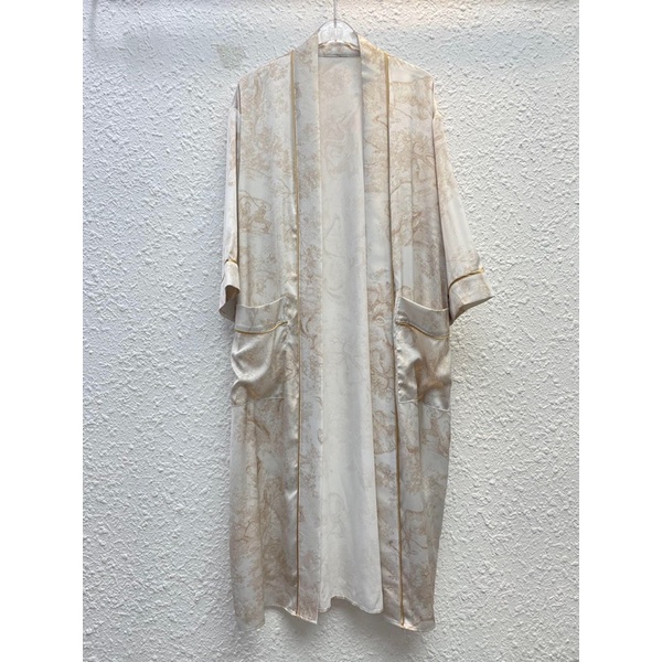 Áo choàng in hoạ tiết chất liệu mềm mại thoải mái thương hiệu Dior CD 2022 cao cấp | BigBuy360 - bigbuy360.vn